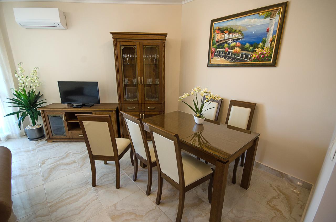 נסבר Apartments In Complex Poseidon מראה חיצוני תמונה