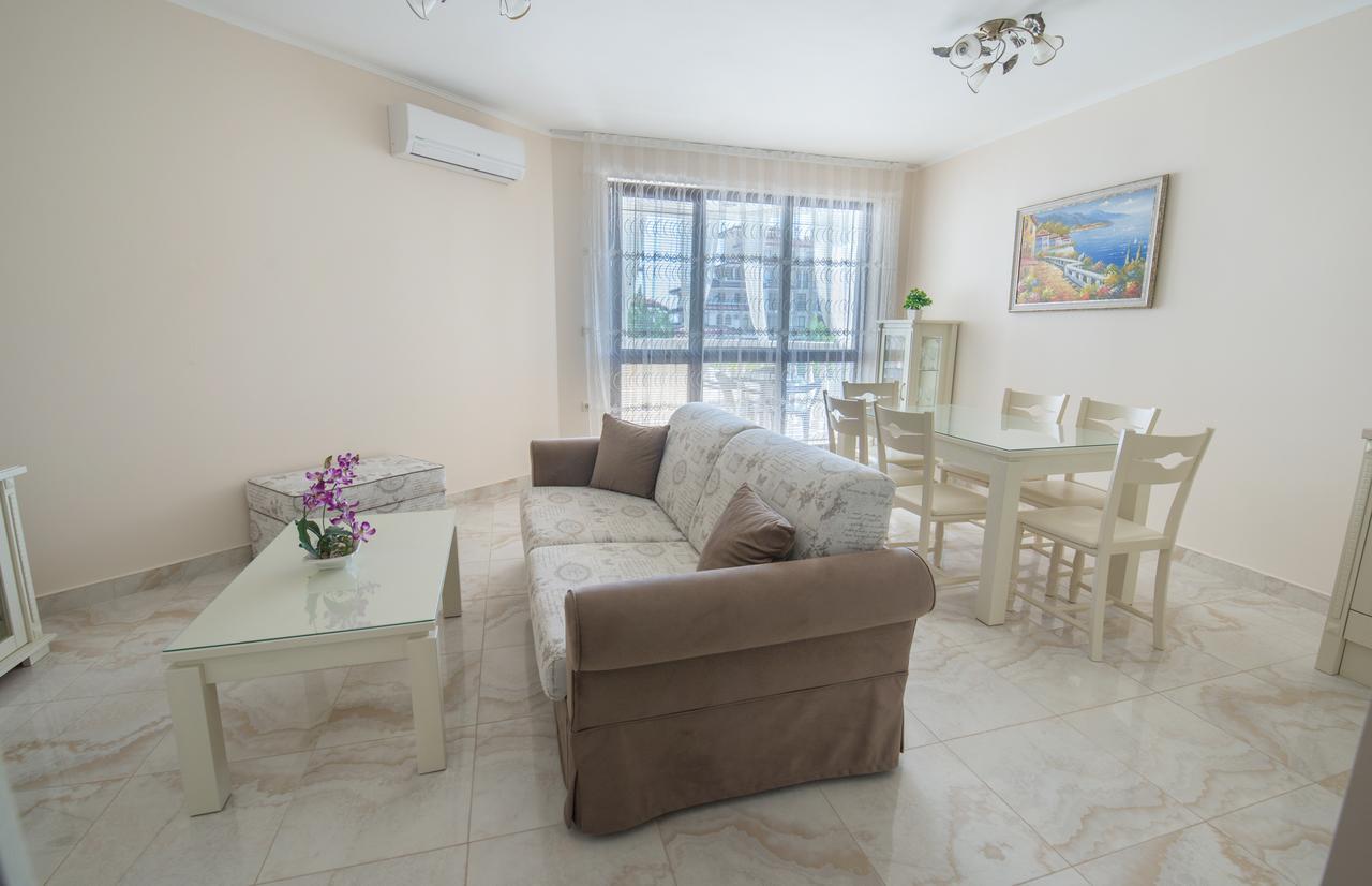 נסבר Apartments In Complex Poseidon מראה חיצוני תמונה